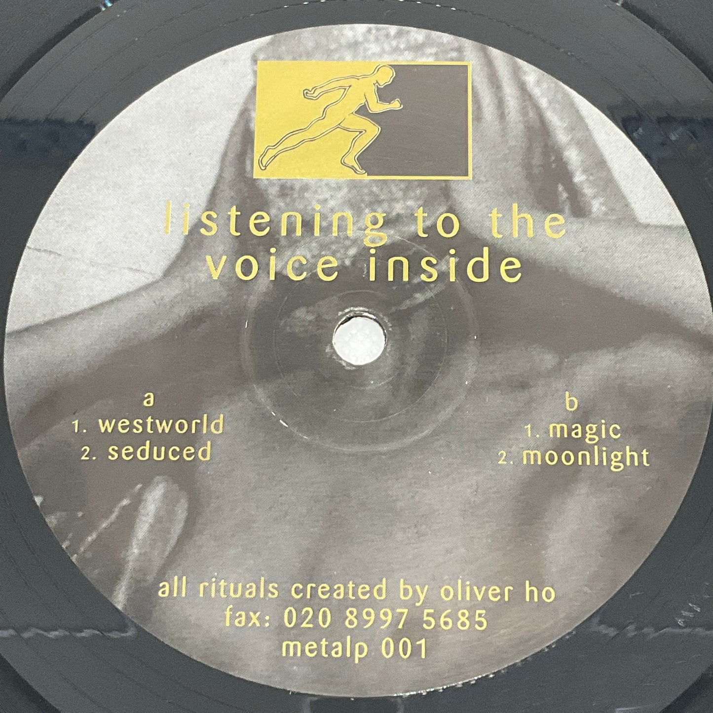 Oliver Ho – Listening To The Voice Inside